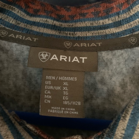 Ariat Caldwell printed shirt jacket like new - Picture 3 of 8